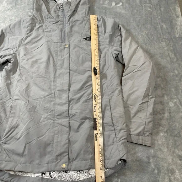 The North Face Womens Jacket S Grey Hooded Windbreaker Newspaper Print Lining - Picture 7 of 10
